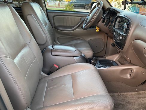 Used 2004 Toyota Sequoia Limited image 11