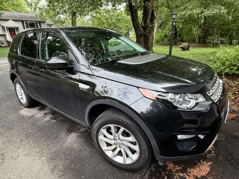 Used 2016 Land Rover Discovery Sport HSE AWD/4WD image 5
