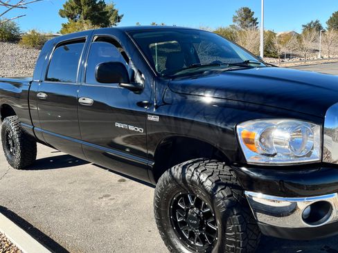 Used 2006 Dodge Ram 1500 Truck SLT w/ Trailer Tow Group image 1