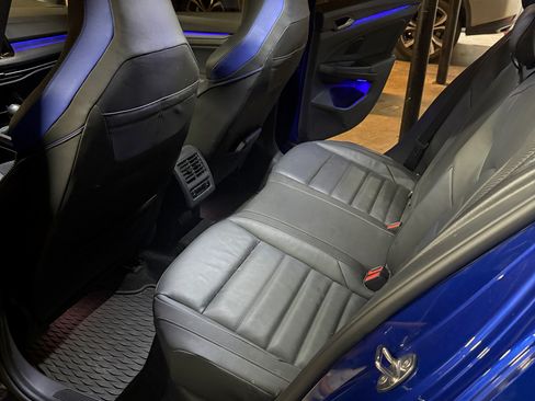 Used 2024 Volkswagen Golf R image 11