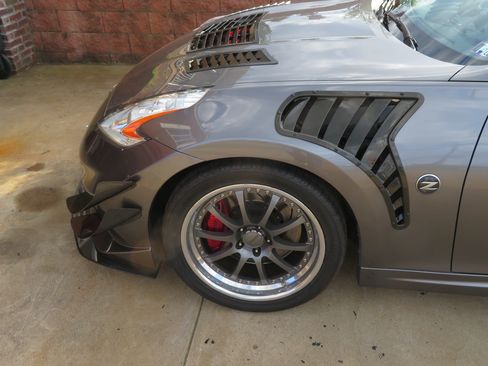 Used 2011 Nissan 370Z NISMO RWD image 9