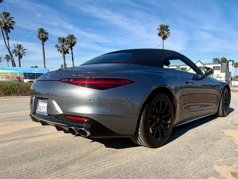 Used 2023 Mercedes-Benz SL 43 AMG SL 43 Roadster 2D w/ Driver Assistance Package image 4