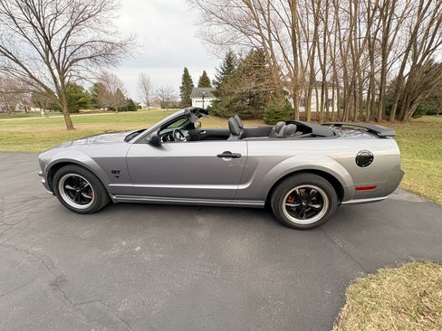 Used 2007 Ford Mustang GT Premium image 22