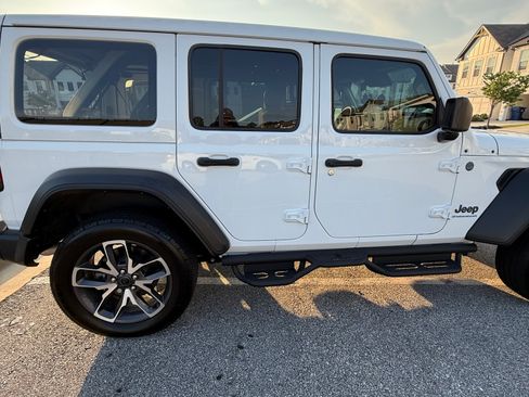 Used 2025 Jeep Wrangler Unlimited Sport S 4xe AWD/4WD image 6