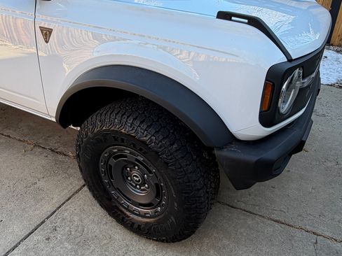 Used 2025 Ford Bronco Sport Utility 2D w/ Sasquatch Package image 4