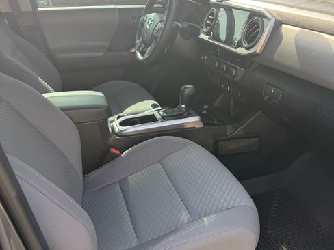 Used 2023 Toyota Tacoma SR5 RWD image 5