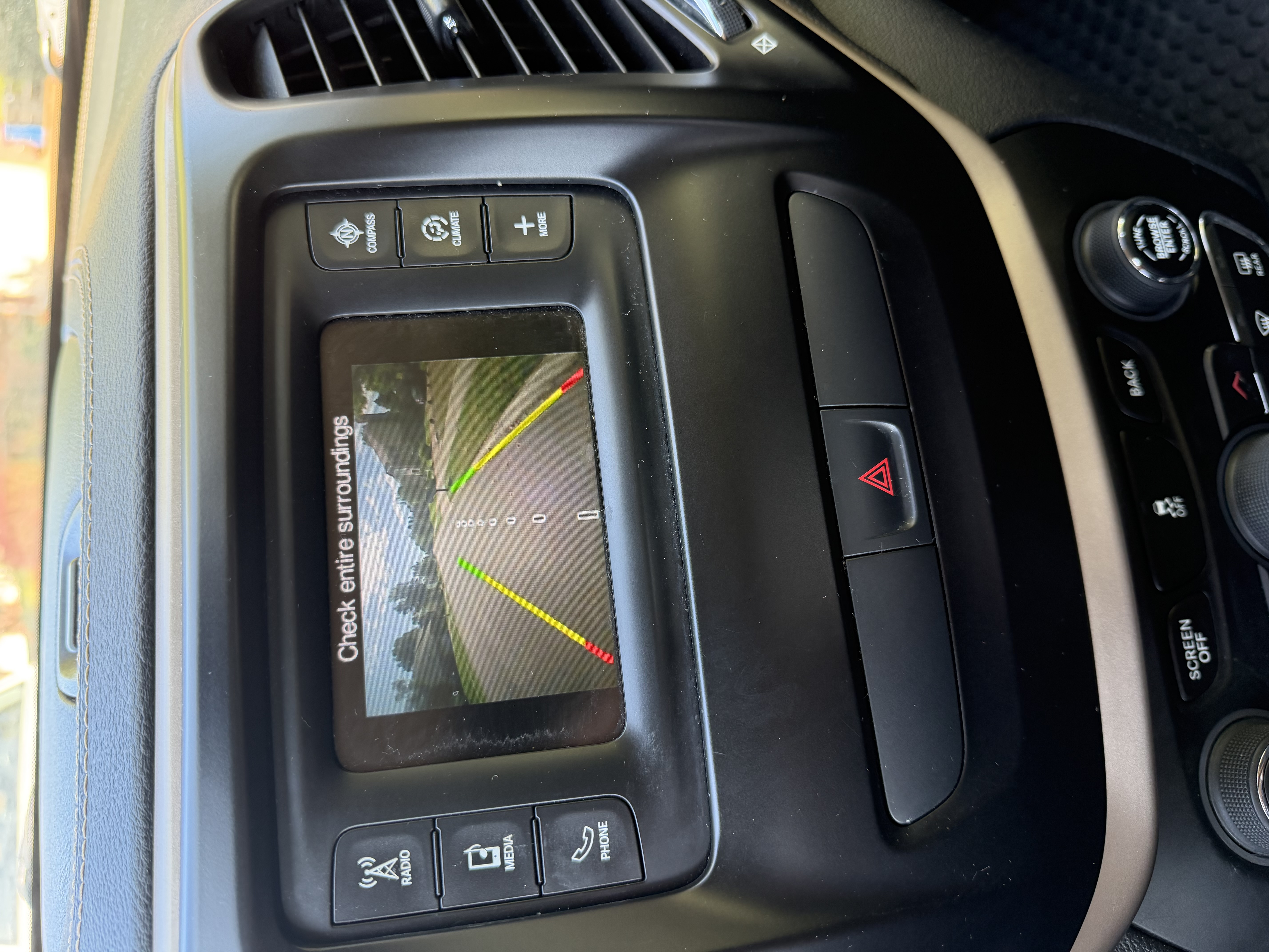 Used 2016 Jeep Cherokee Latitude w/ Cold Weather Group AWD/4WD image 15