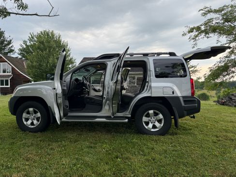 Used 2013 Nissan Xterra S AWD/4WD image 10