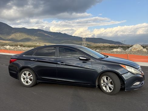 Used 2011 Hyundai Sonata Limited w/ Navigation Pkg 5 image 5