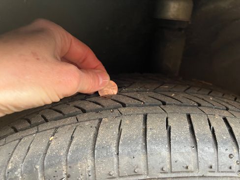 Used 2013 Nissan Leaf SV image 22