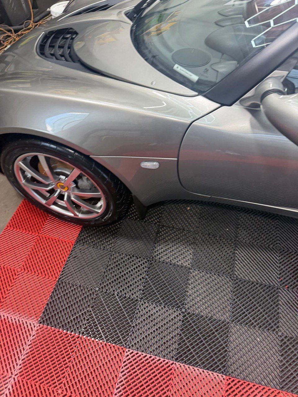 Used 2005 Lotus Elise RWD image 10