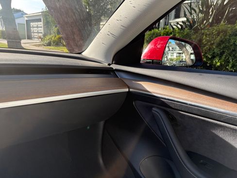 Used 2023 Tesla Model 3 Standard Range image 14