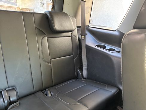 Used 2018 Chevrolet Tahoe Premier w/ RST 6.2L Performance Edition RWD image 24
