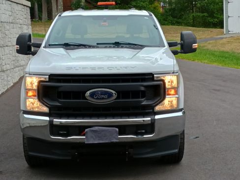 Used 2020 Ford F350 XL w/ Power Equipment Group AWD/4WD image 4