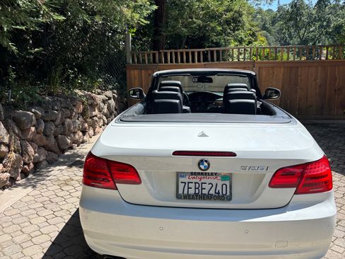 Used 2013 BMW 328i Convertible RWD image 4