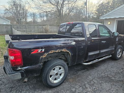 Used 2009 Chevrolet Silverado 1500 LT w/ Power Pack Plus image 1