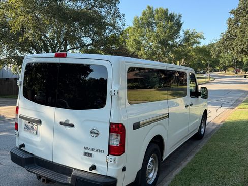 Used 2016 Nissan NV 3500 S w/ Power Package RWD image 18