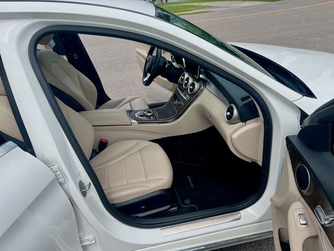 Used 2017 Mercedes-Benz C 300 Sedan image 18