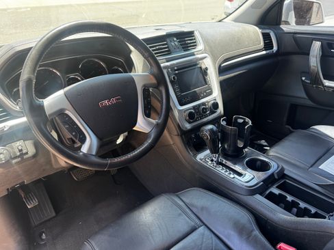 Used 2017 GMC Acadia Limited SLT FWD image 4