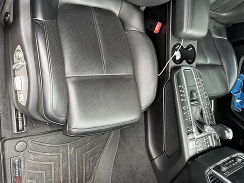 Used 2018 Porsche Macan GTS image 9