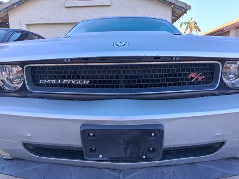 Used 2010 Dodge Challenger R/T image 10