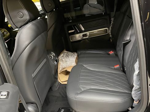 Used 2025 Mercedes-Benz G 63 AMG 4MATIC image 5