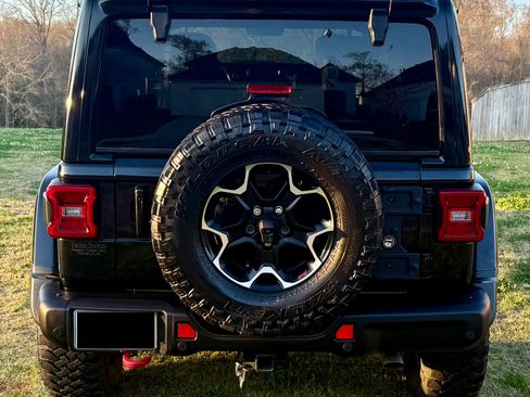 Used 2020 Jeep Wrangler Unlimited Rubicon w/ Quick Order Package 28Y Recon image 8