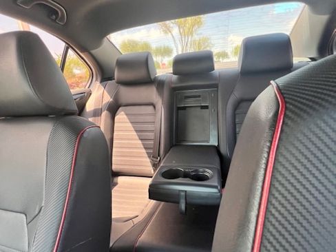 Used 2014 Volkswagen Jetta GLI image 14