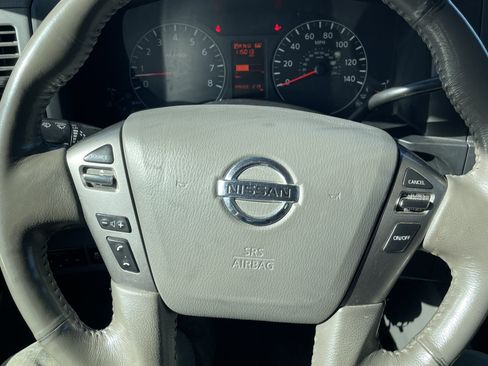 Used 2016 Nissan NV 3500 SL image 18