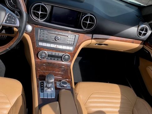 Used 2018 Mercedes-Benz SL 450 image 23
