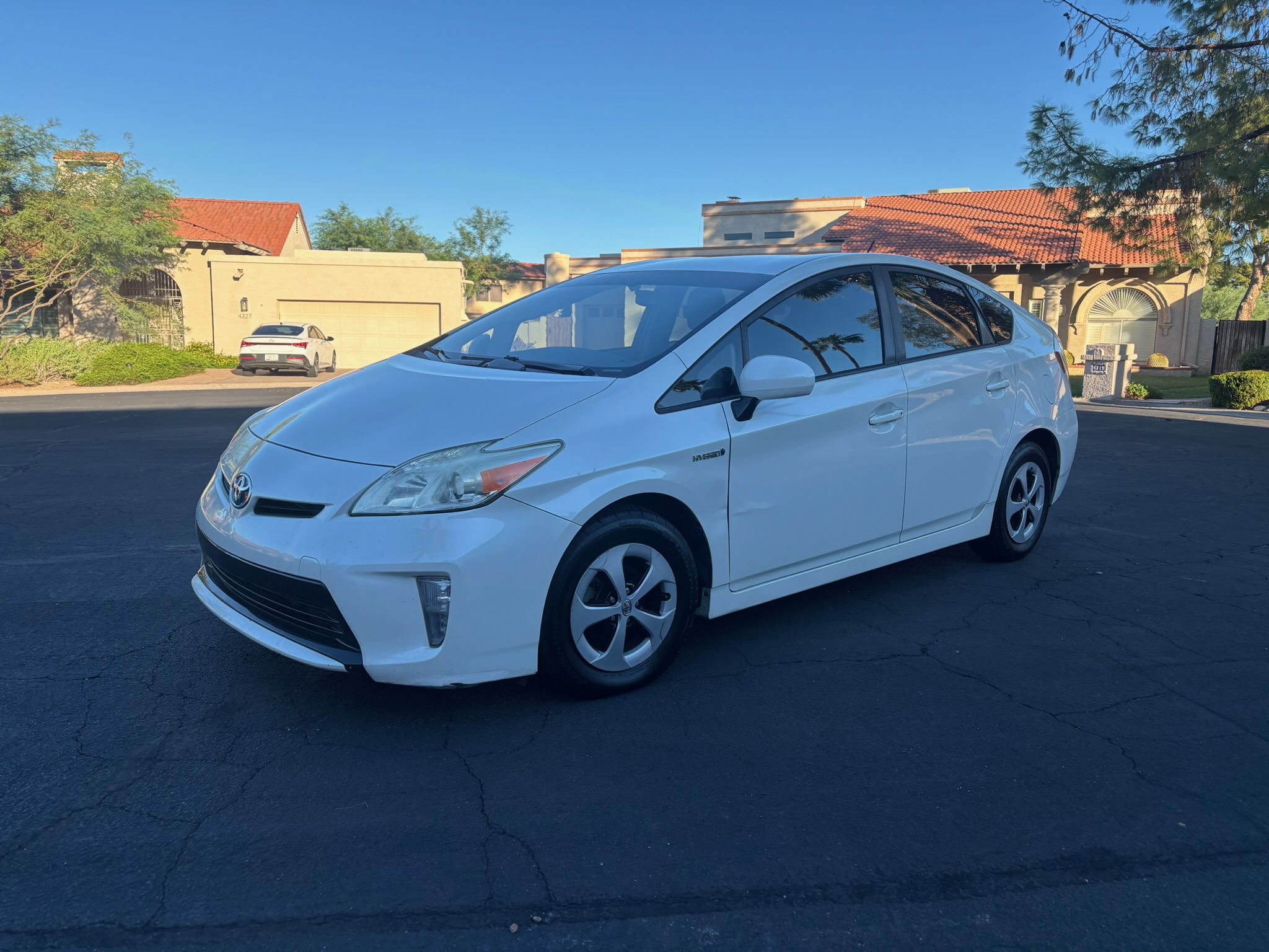 Used 2014 Toyota Prius Two w/ Preferred Accessory Package FWD image 1