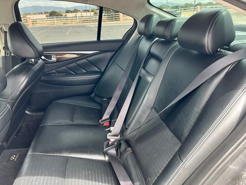 Used 2014 INFINITI Q50 w/ Deluxe Touring Package RWD image 15