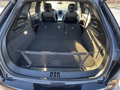 Used 2020 Lincoln Nautilus Reserve image 24