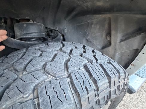 Used 2018 RAM 1500 Laramie w/ Protection Group image 19