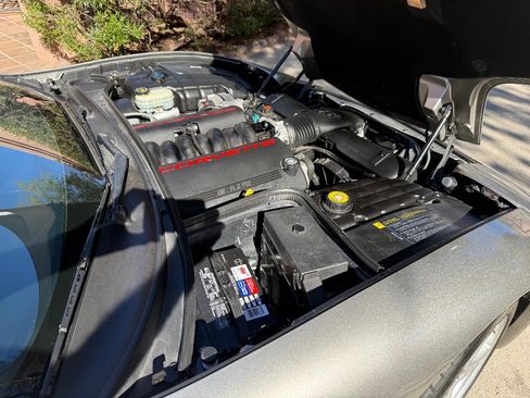 Used 2000 Chevrolet Corvette Convertible 2D w/ Memory Pkg image 16