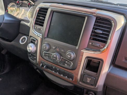 Used 2014 RAM 1500 Laramie w/ Convenience Group image 12