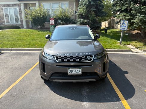 Used 2020 Land Rover Range Rover Evoque SE AWD/4WD image 4