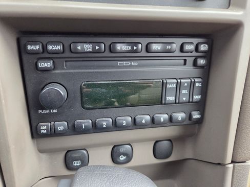 Used 2001 Ford Mustang Premium image 12