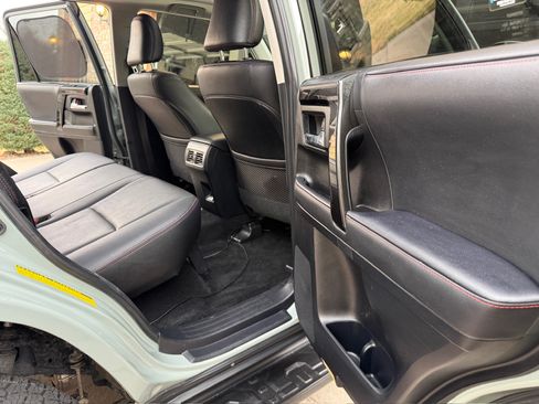 Used 2022 Toyota 4Runner TRD Off-Road Premium w/ Moonroof Package image 8