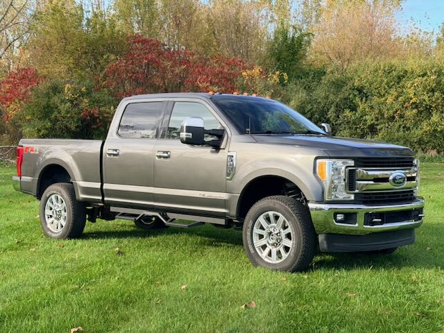 Used 2017 Ford F250 XLT w/ XLT Premium Package AWD/4WD image 2