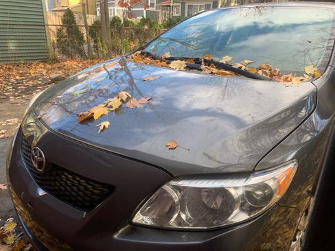 Used 2010 Toyota Corolla LE image 13