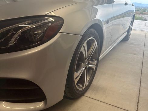 Used 2020 Mercedes-Benz E 350 Sedan image 2