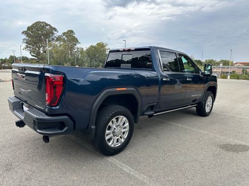 Used 2021 GMC Sierra 2500 Denali w/ Denali Ultimate Package AWD/4WD image 16