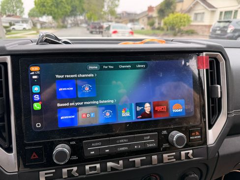 Used 2025 Nissan Frontier SV RWD image 8