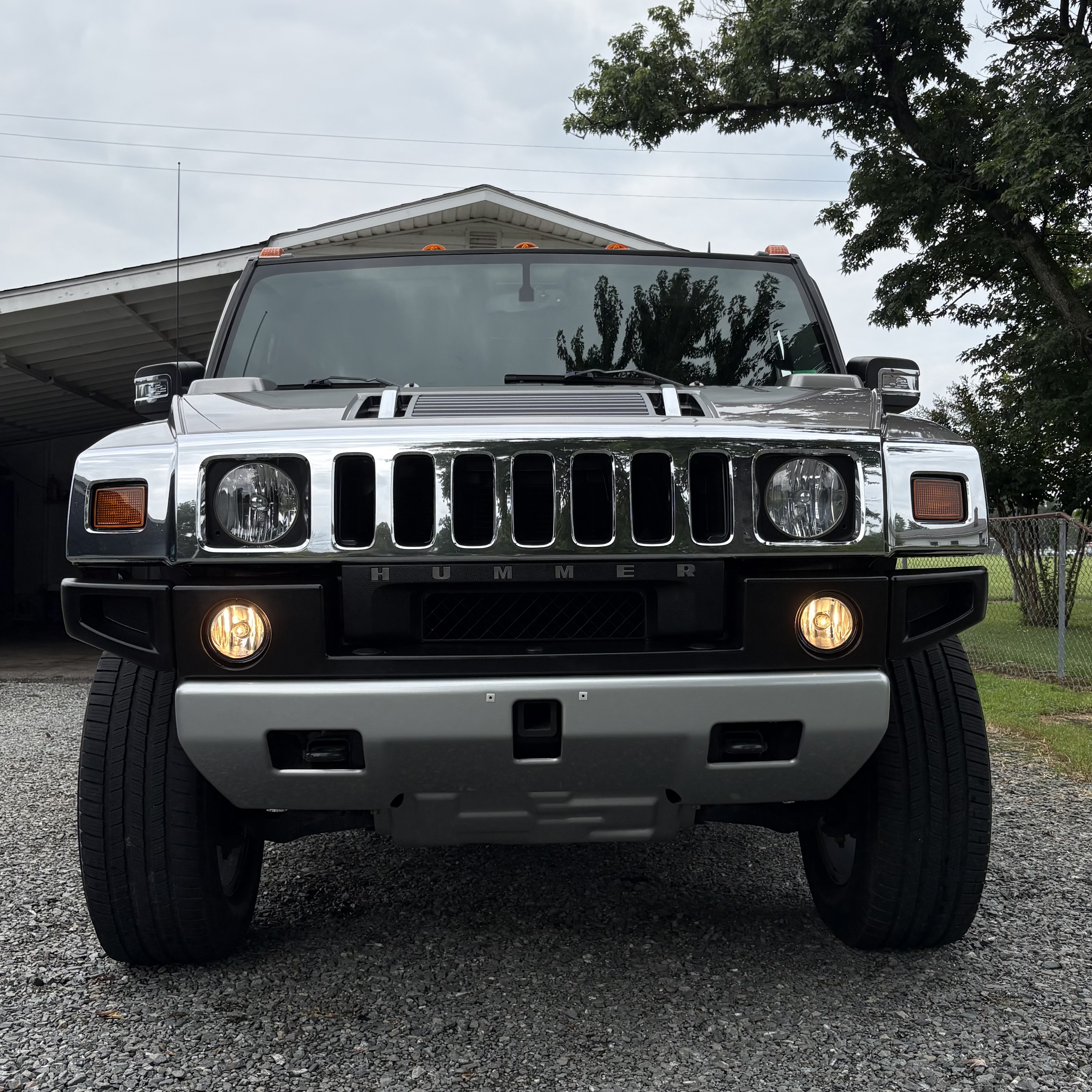 Used 2009 HUMMER H2 Luxury AWD/4WD image 2