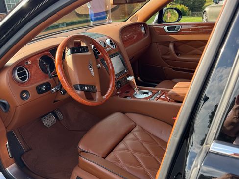 Used 2012 Bentley Flying Spur Flying Spur Speed image 11