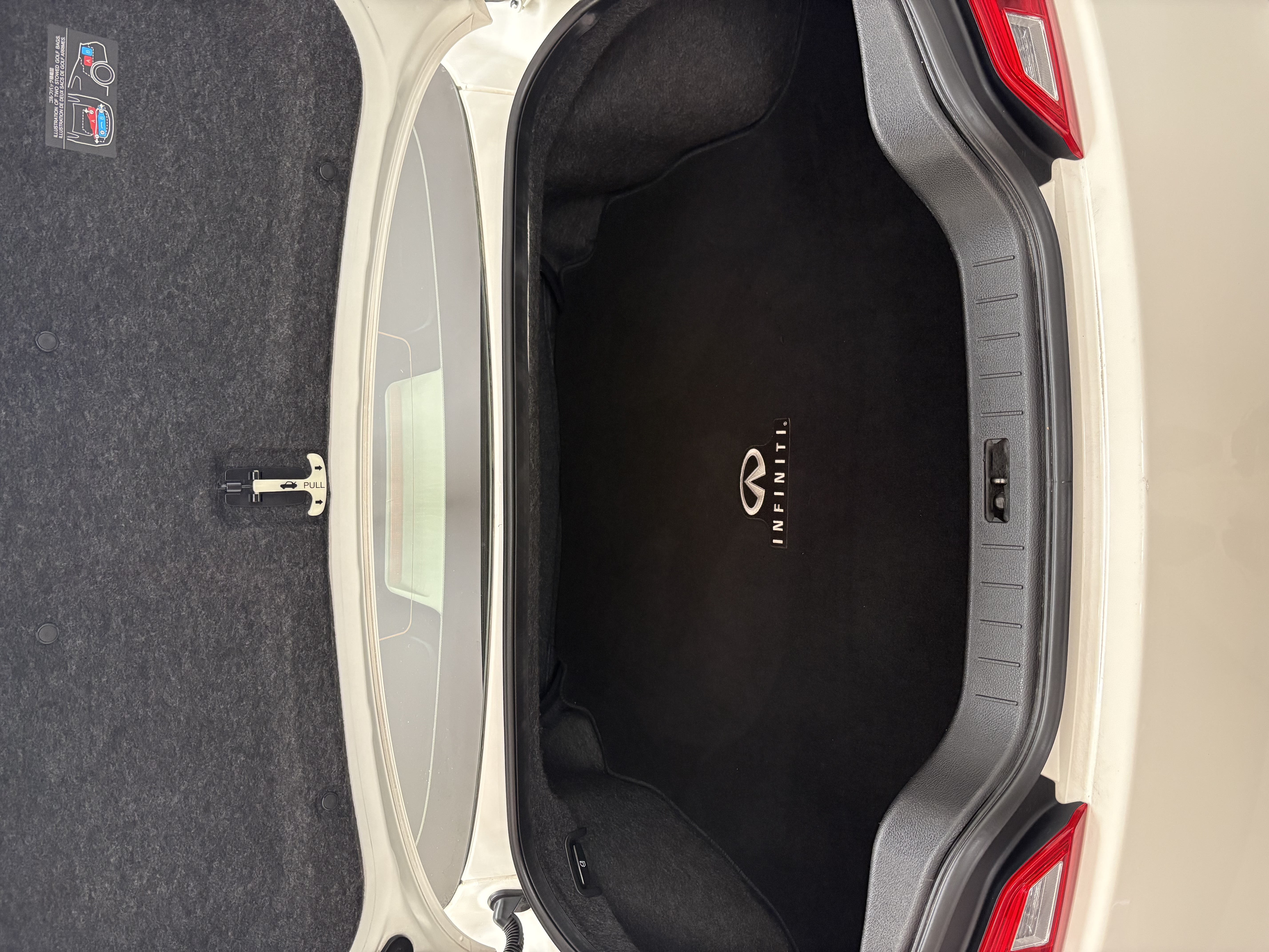 Used 2015 INFINITI Q60 Sport RWD image 17