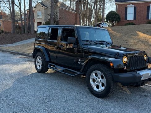 Used 2015 Jeep Wrangler Unlimited Sahara w/ Trailer Tow Group image 9