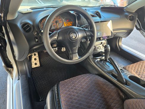 Used 2003 Toyota Celica GT-S image 11