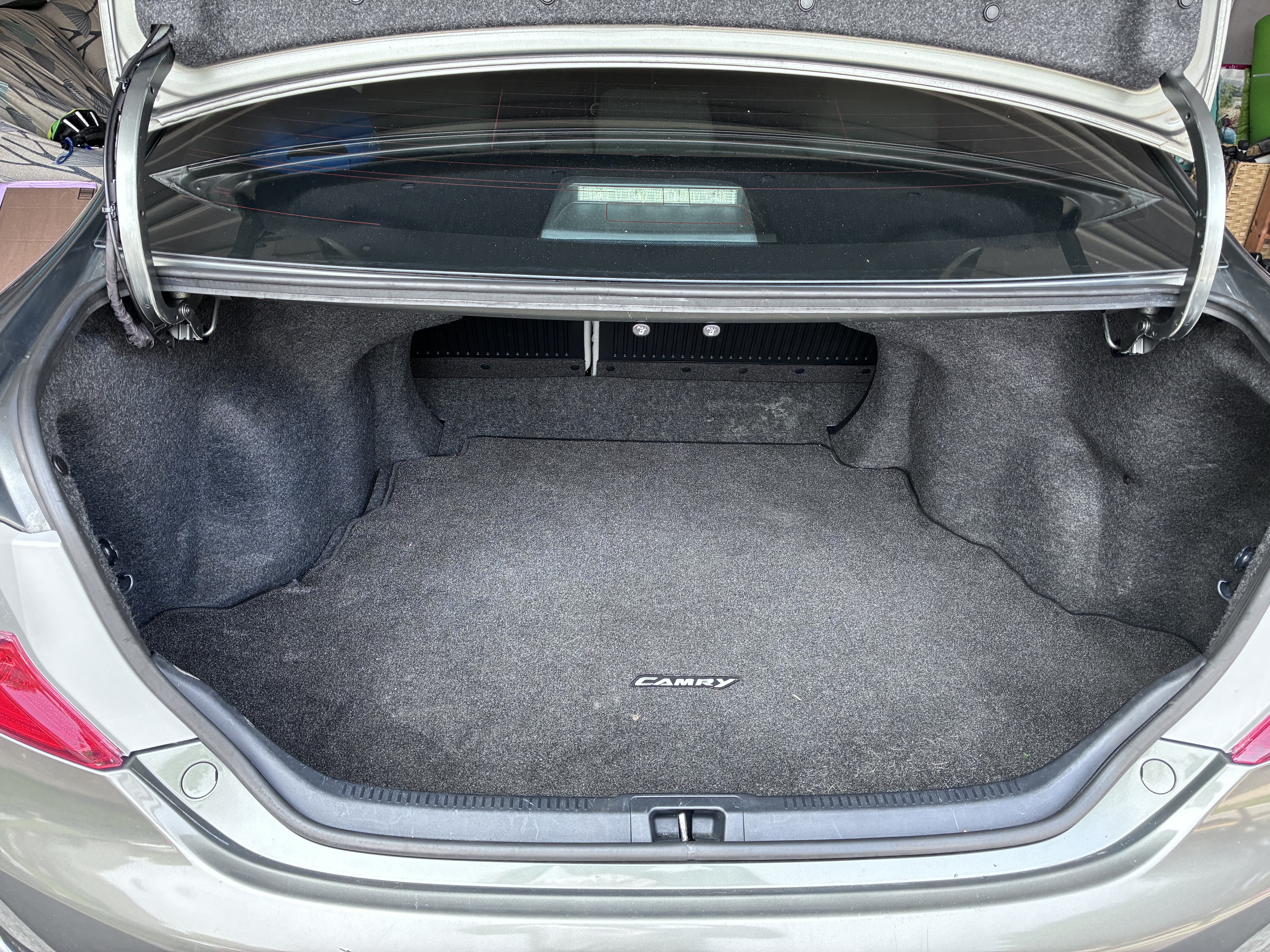 Used 2012 Toyota Camry LE FWD image 6